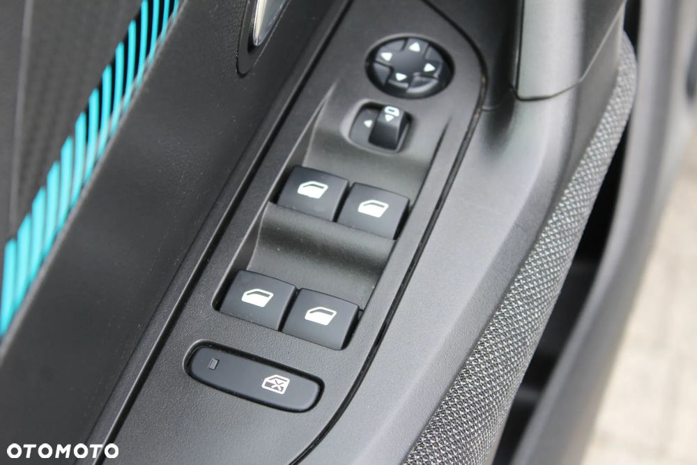 Peugeot 2008 BlueHDi 110 Allure Pack - 12