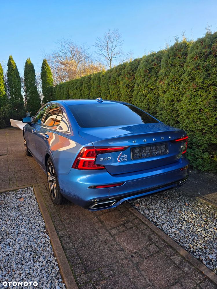 Volvo S60 T5 R-Design - 2