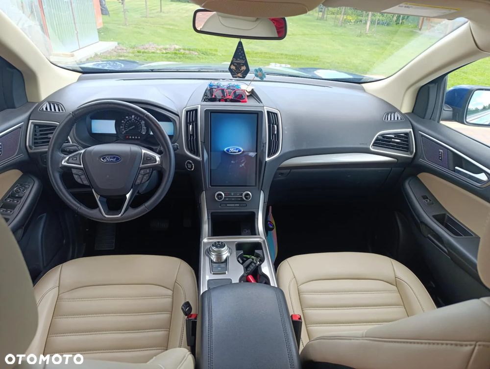 Ford Edge - 24