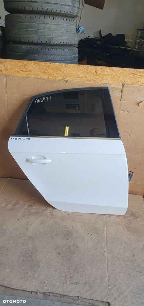Drzwi prawy tył tylne prawe Audi A4 B8 Sedan LY9C - 1