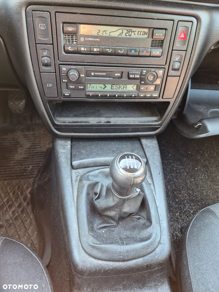 Volkswagen Passat - 8
