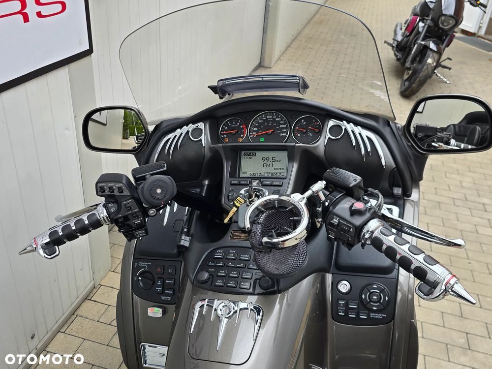 Honda GL - 8