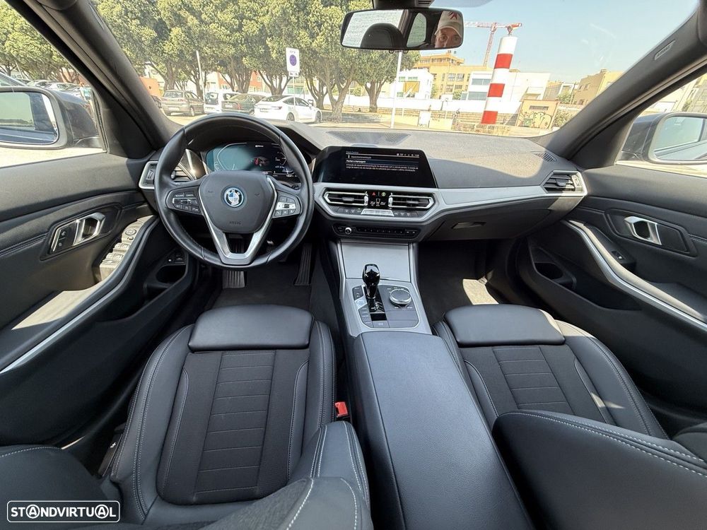 BMW 320 e Touring Line Sport Auto - 26