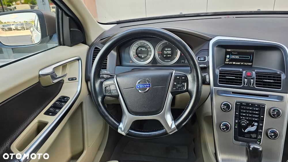 Volvo XC 60 D5 AWD Summum - 12