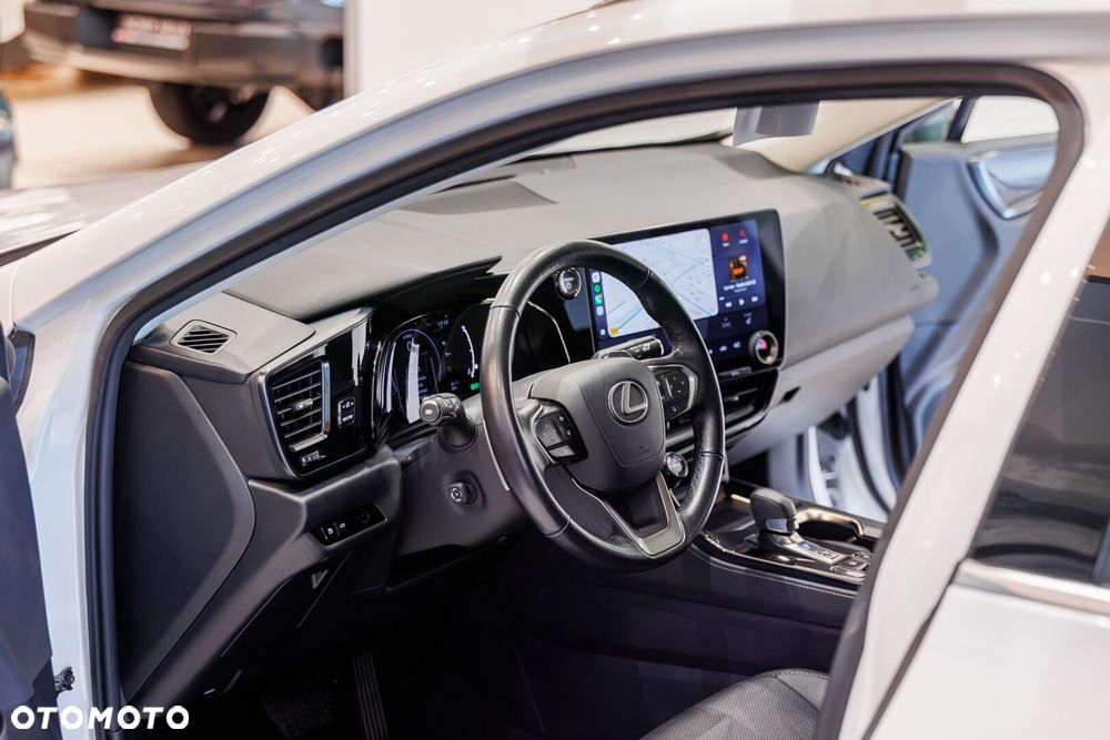 Lexus NX 350h Prestige AWD - 36