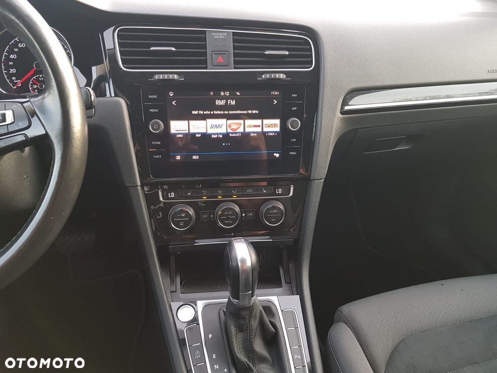 Volkswagen Golf - 14