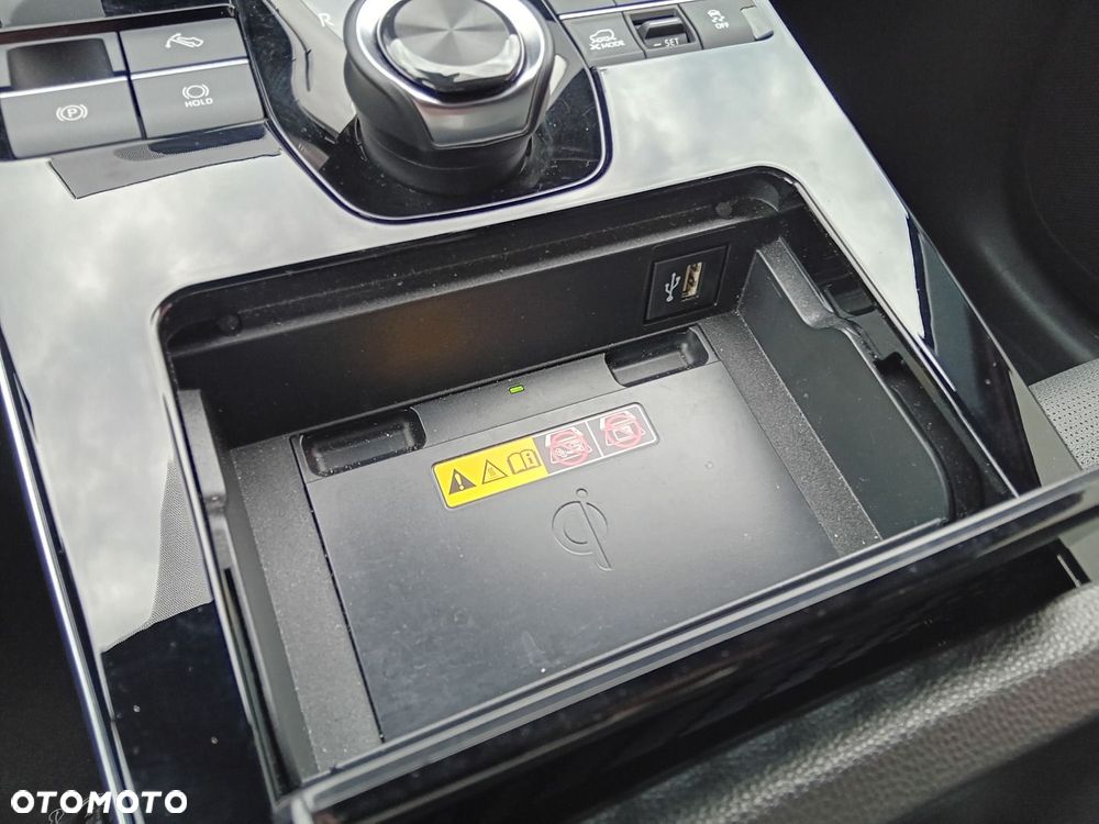 Toyota bZ4X 71.4kWh 4x4 Premiere Edition - 16