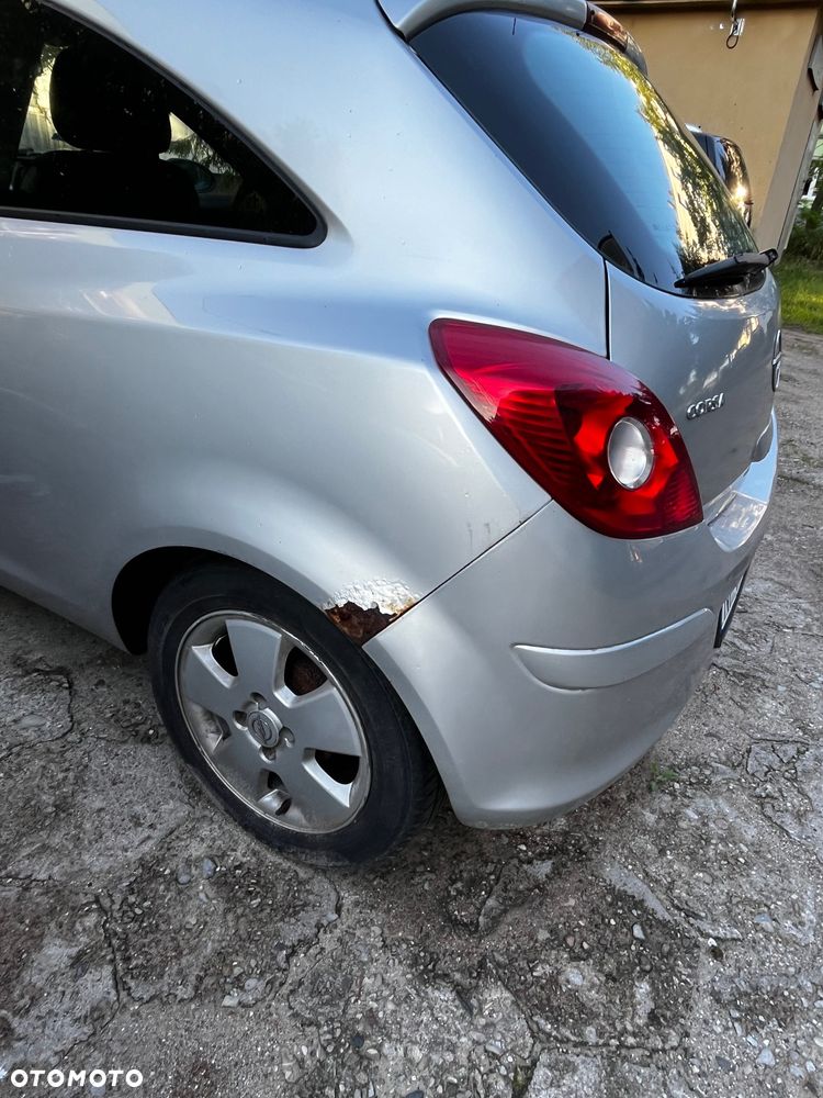 Opel Corsa - 4