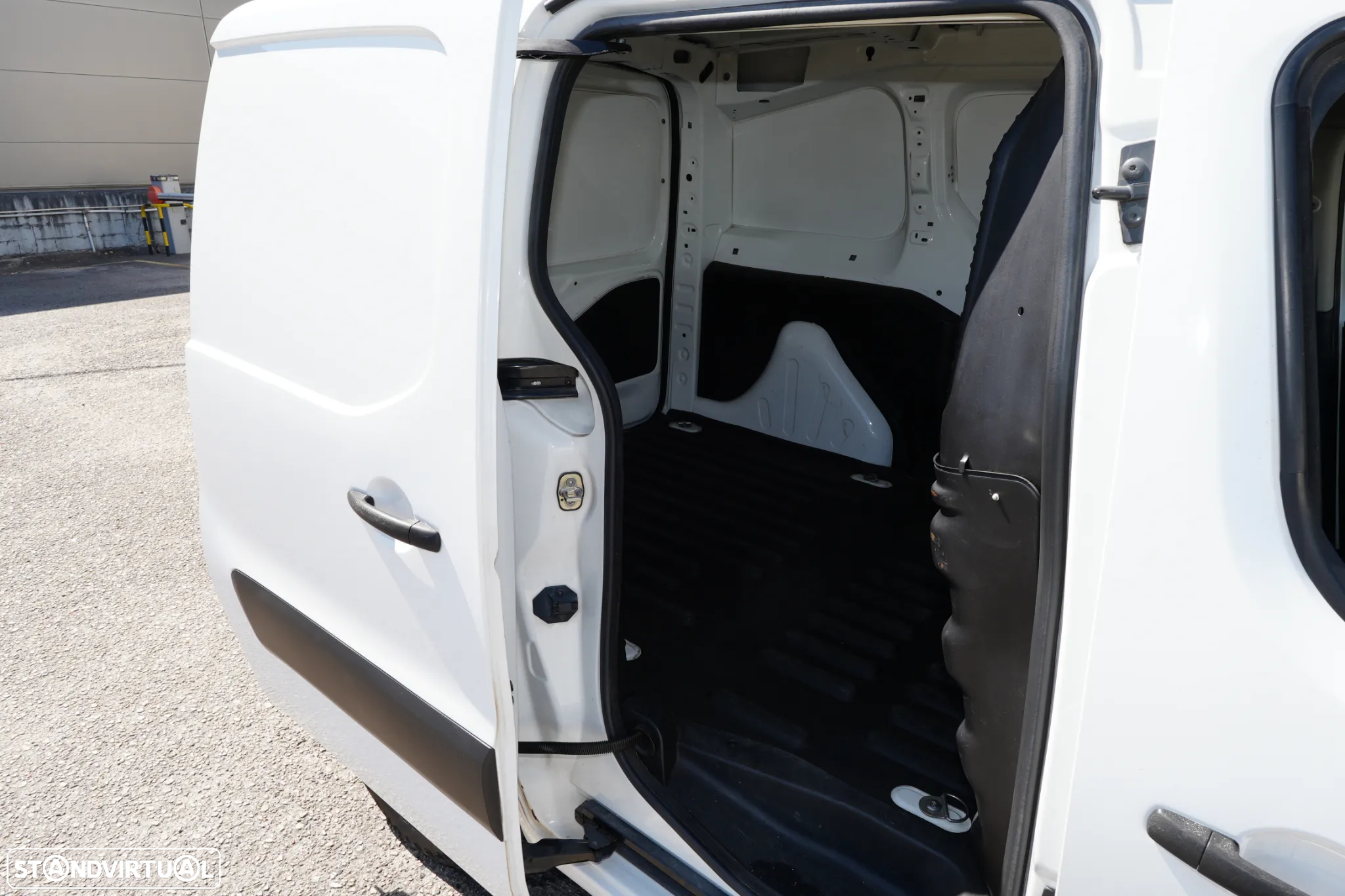 Citroën Berlingo 1.6HDI 75cv - 8