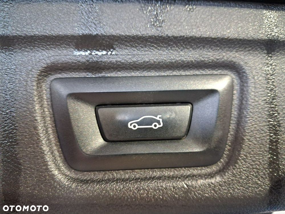 BMW Seria 3 - 17