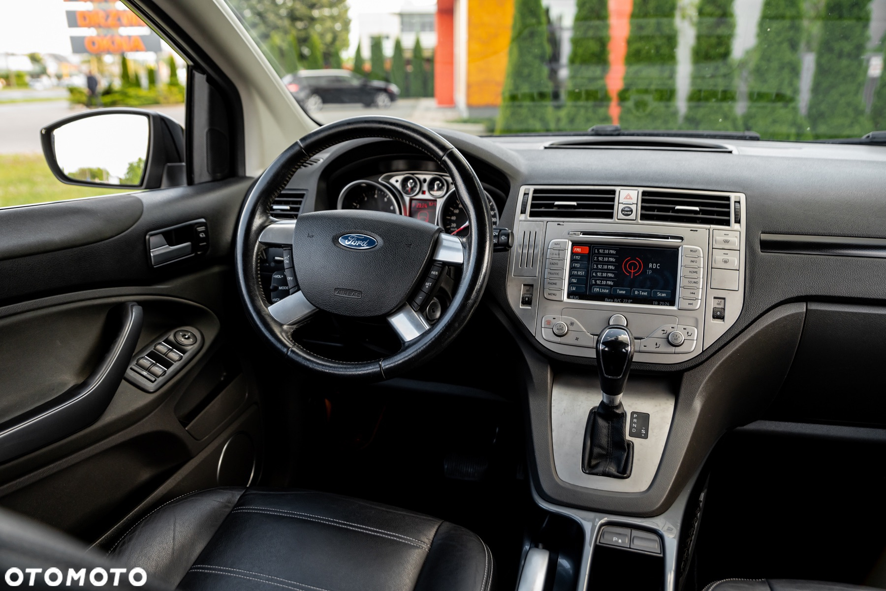 Ford Kuga 2.5 4x4 Titanium - 25