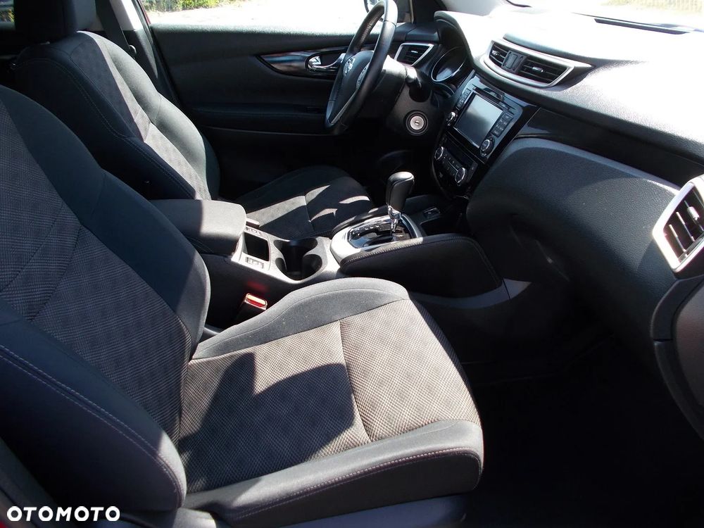 Nissan Qashqai 1.6 DCi Xtronic ACENTA - 11