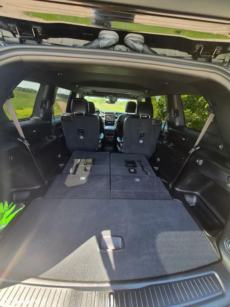 Jeep Grand Cherokee - 14