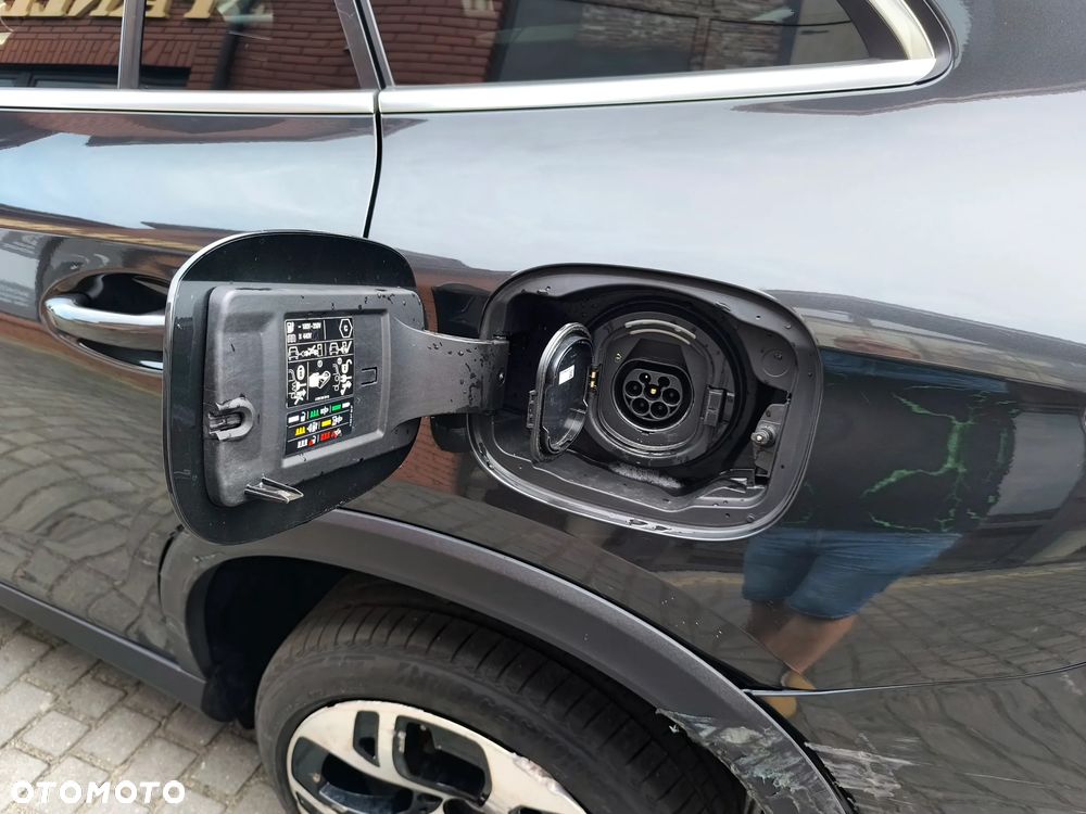 Mercedes-Benz GLC 300 e 4Matic 9G-TRONIC Edition Avantgarde - 14