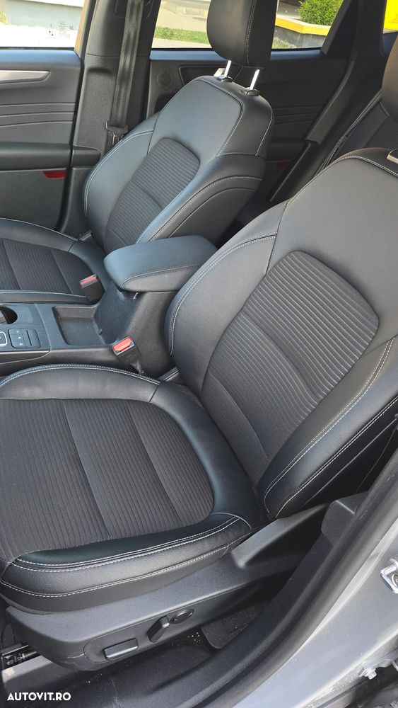Ford Kuga - 8