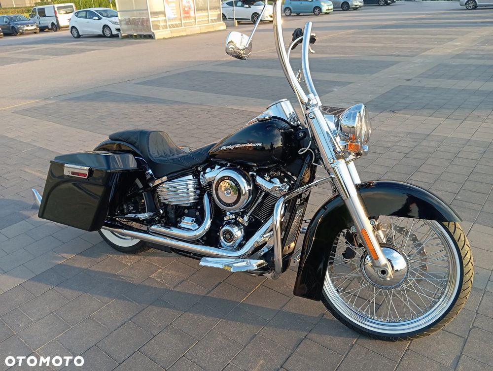 Harley-Davidson Softail Deluxe - 11