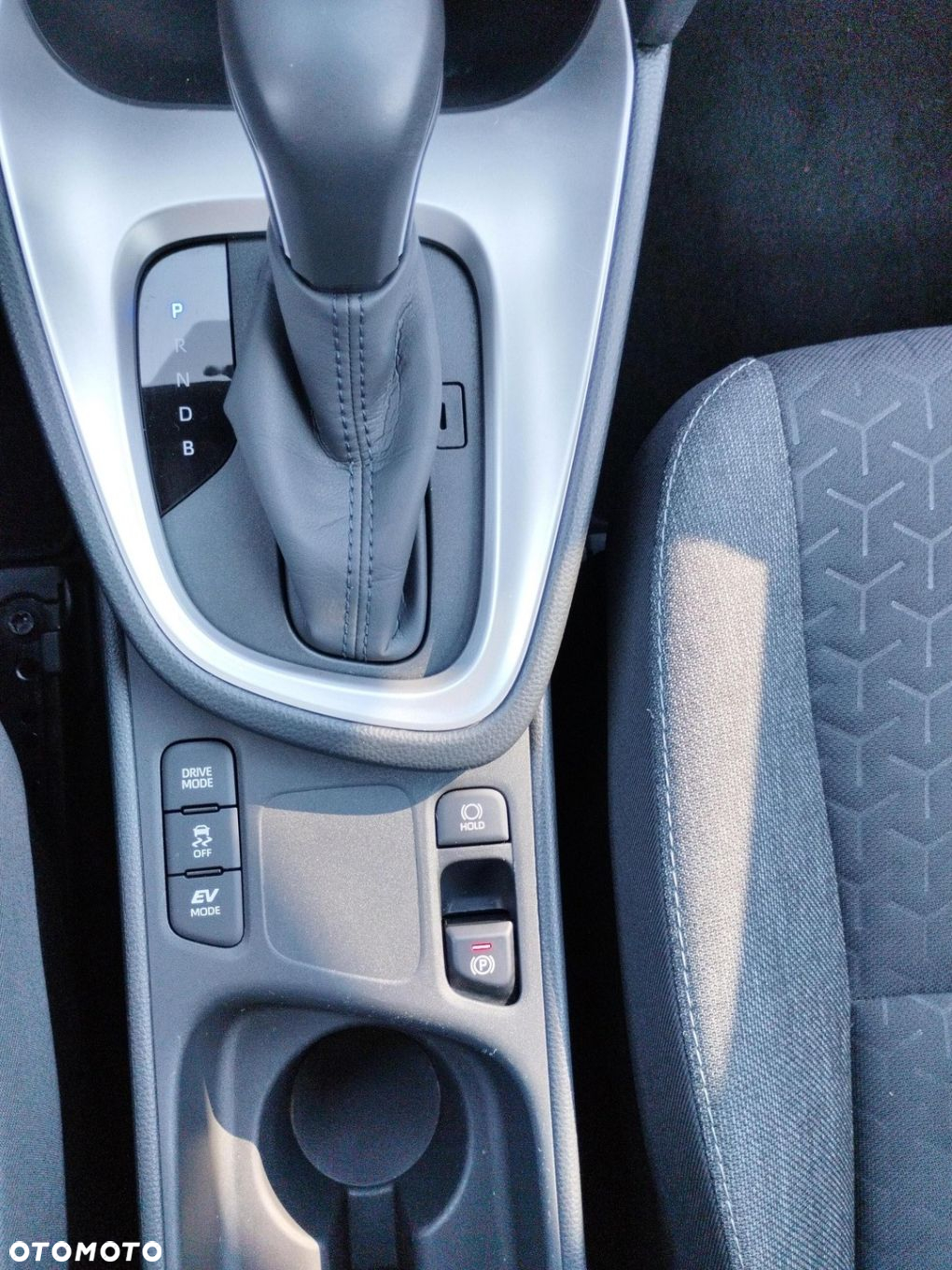 Toyota Yaris Cross Hybrid 1.5 Comfort - 20