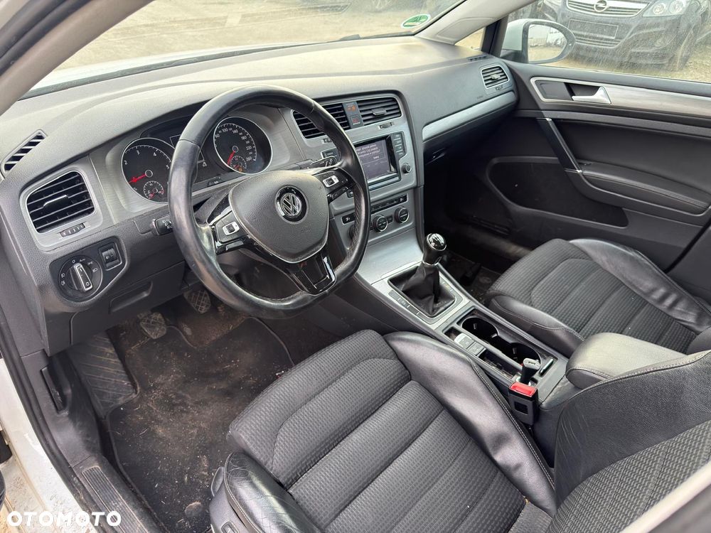 Volkswagen Golf Variant - 10