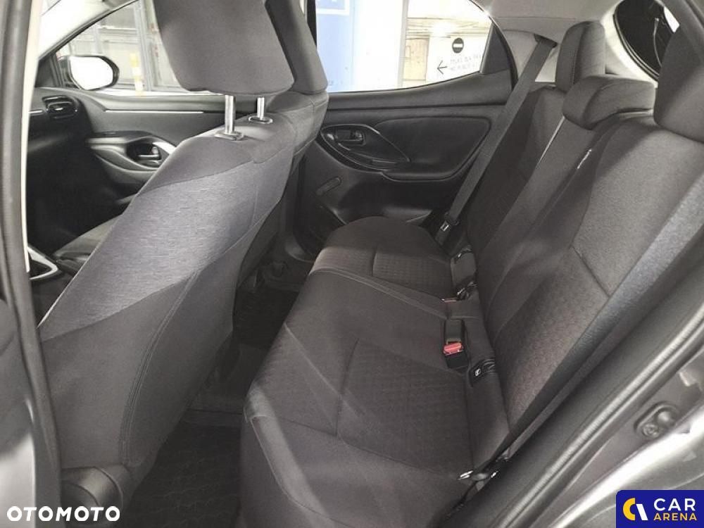 Toyota Yaris 1.5 Comfort - 24