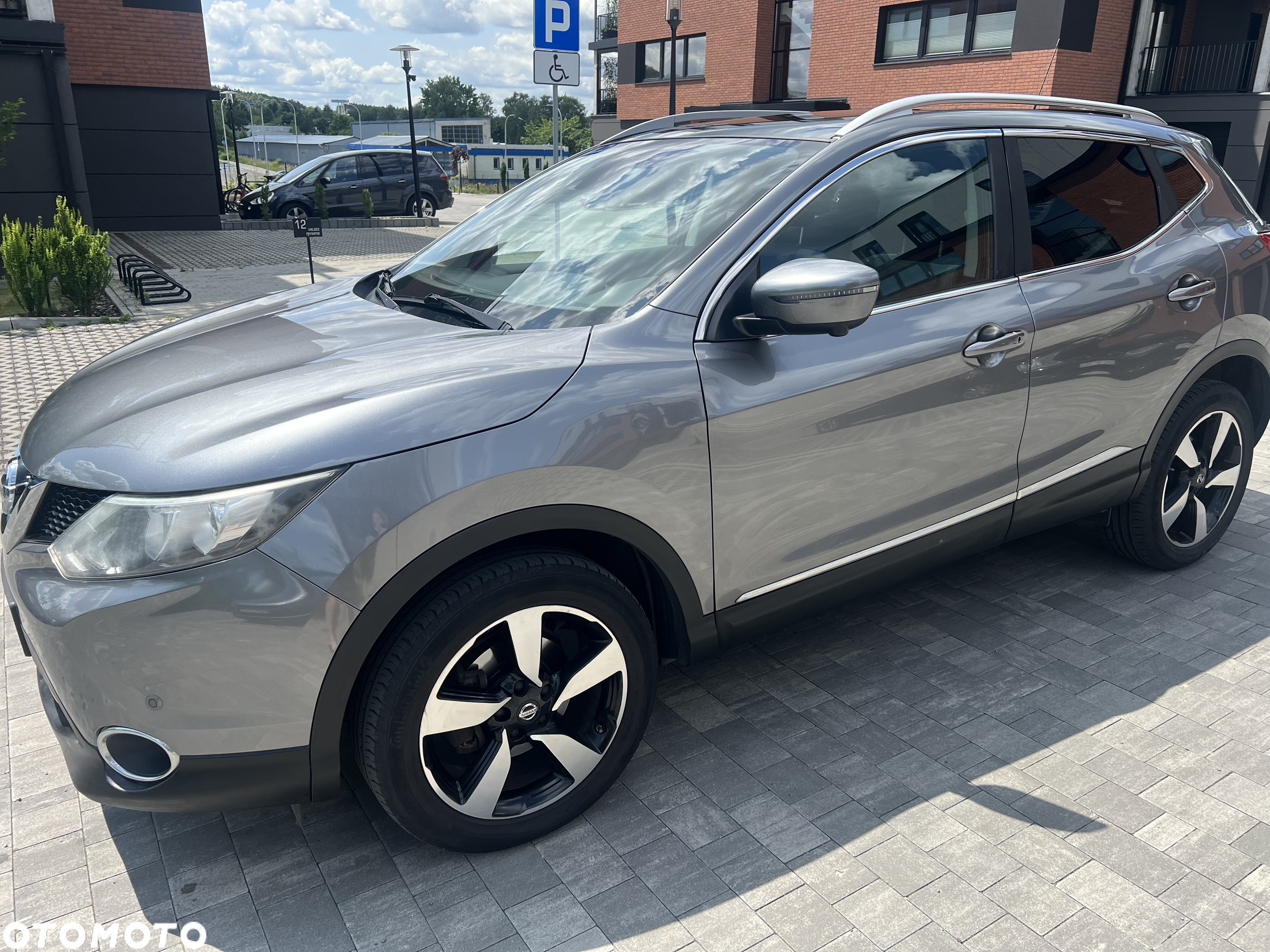 Nissan Qashqai 1.6 DIG-T N-Connecta - 2