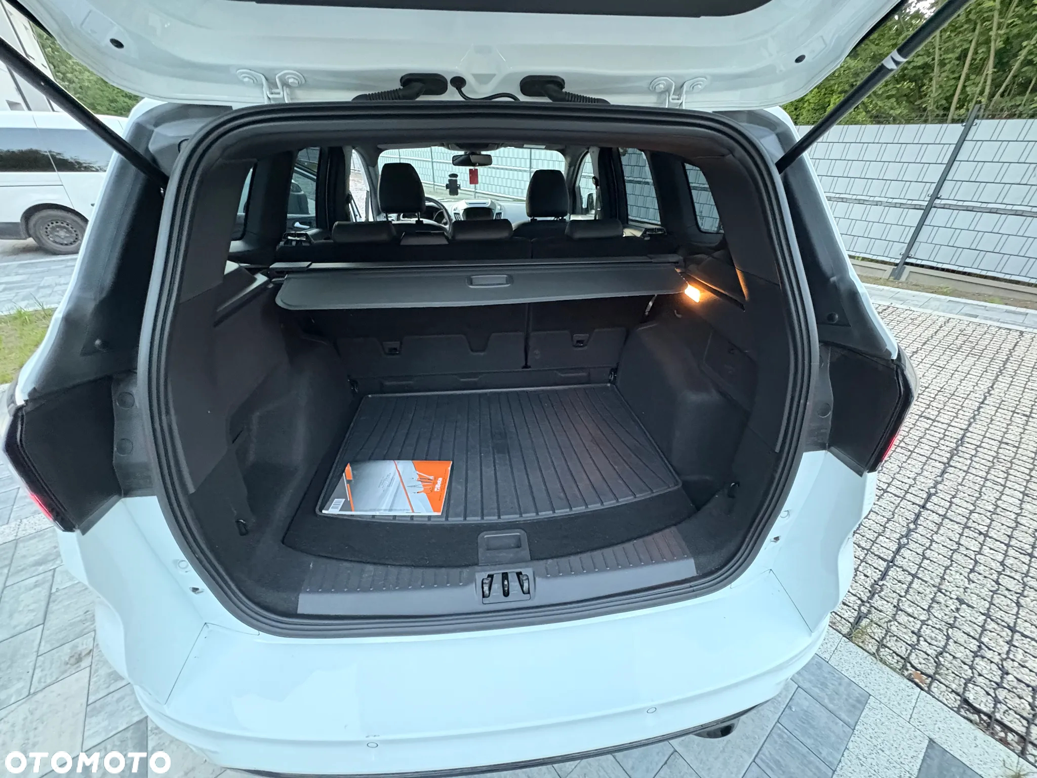 Ford Kuga 2.0 TDCi AWD ST-Line - 12