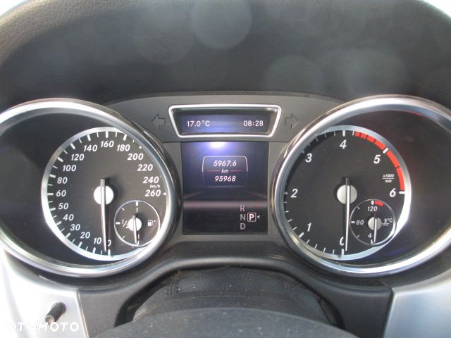 Mercedes-Benz ML 350 BlueTEC 4-Matic - 17