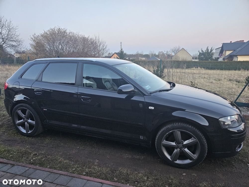 Audi A3 Sportback 2.0 TDI DPF Quattro Attraction - 1