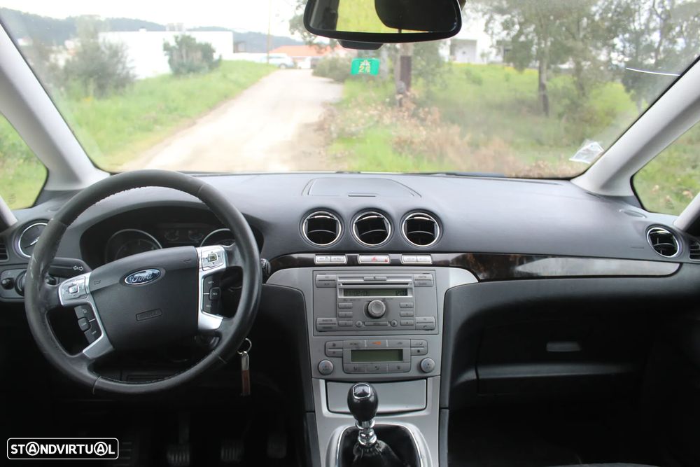 Ford Galaxy 1.8 TDCi Ghia - 8