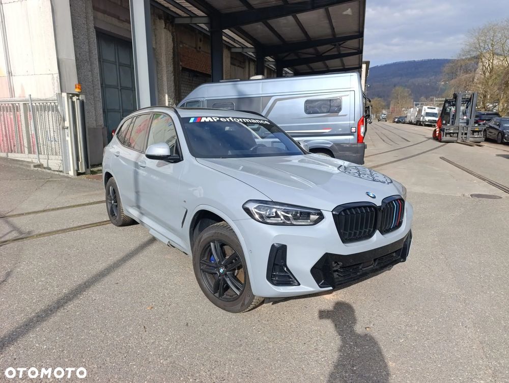 BMW X3 2024 photo 2