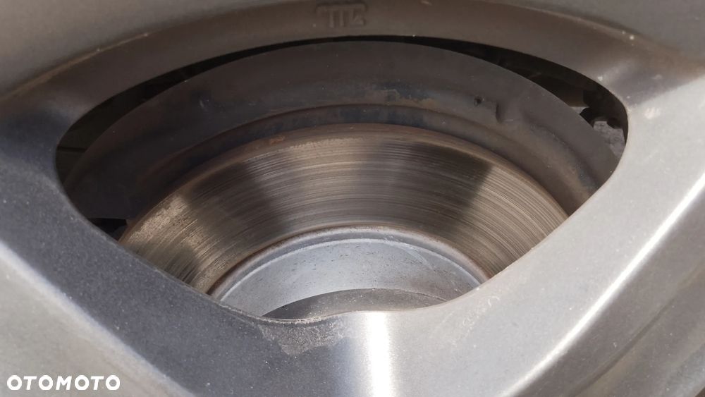 Volkswagen Passat - 9