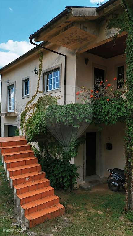 Moradia T2 para arrendamento em Arnoia