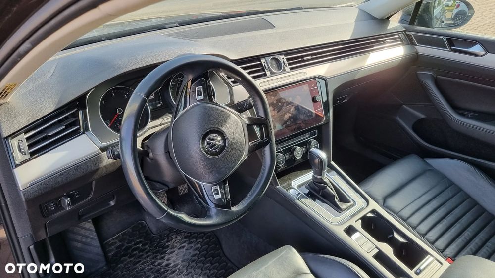 Volkswagen Passat Variant 2.0 TDI BMT Highline DSG - 29