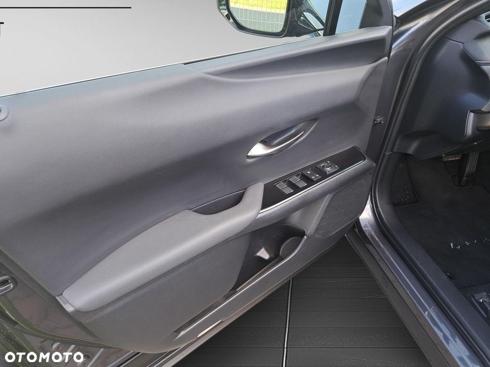 Lexus UX 250h GPF Business 2WD - 18