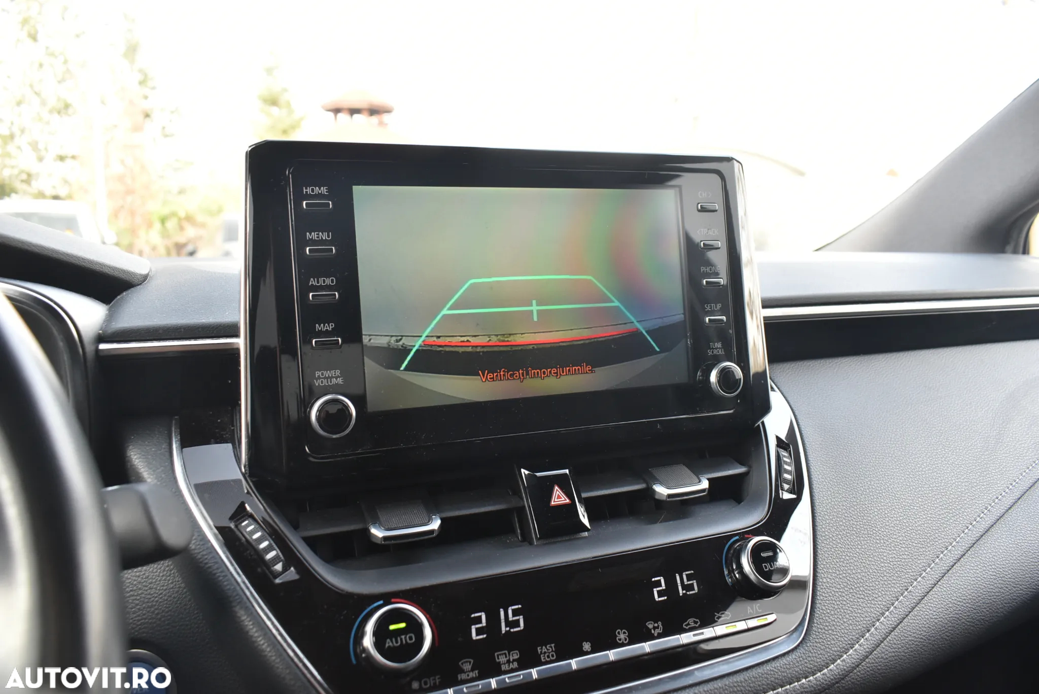 Toyota Corolla 1.8 Hybrid Comfort - 16