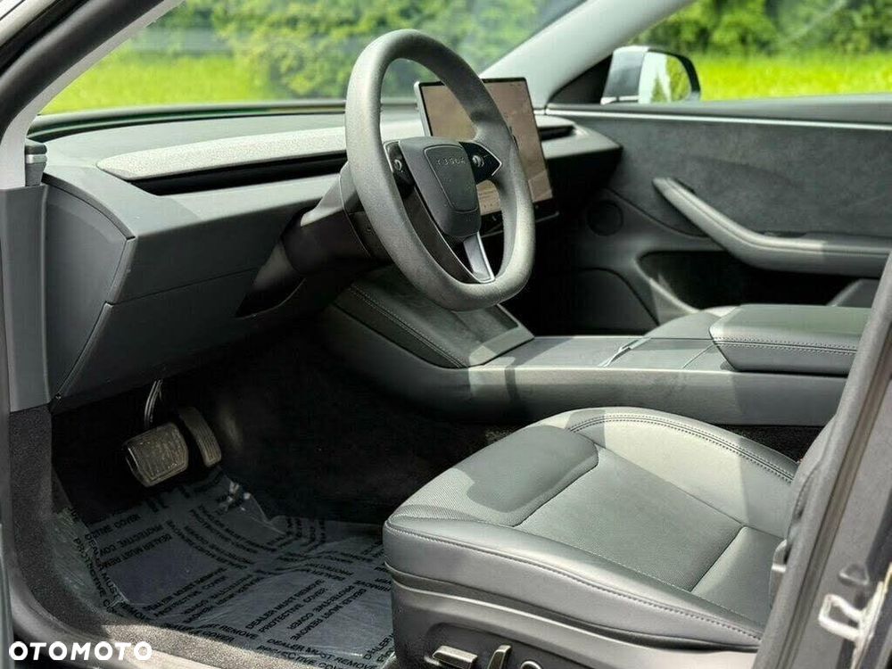 Tesla Model 3 Langstreckenbatterie Allradantrieb Dual Motor - 13