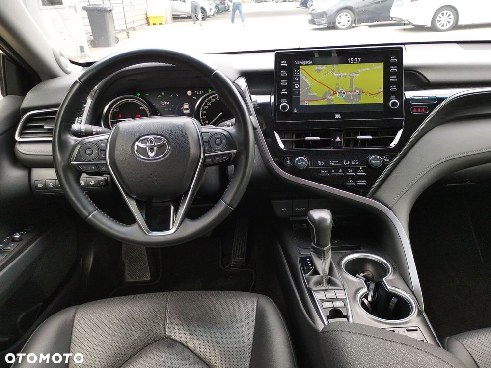 Toyota Camry 2.5 Hybrid Executive CVT - 2