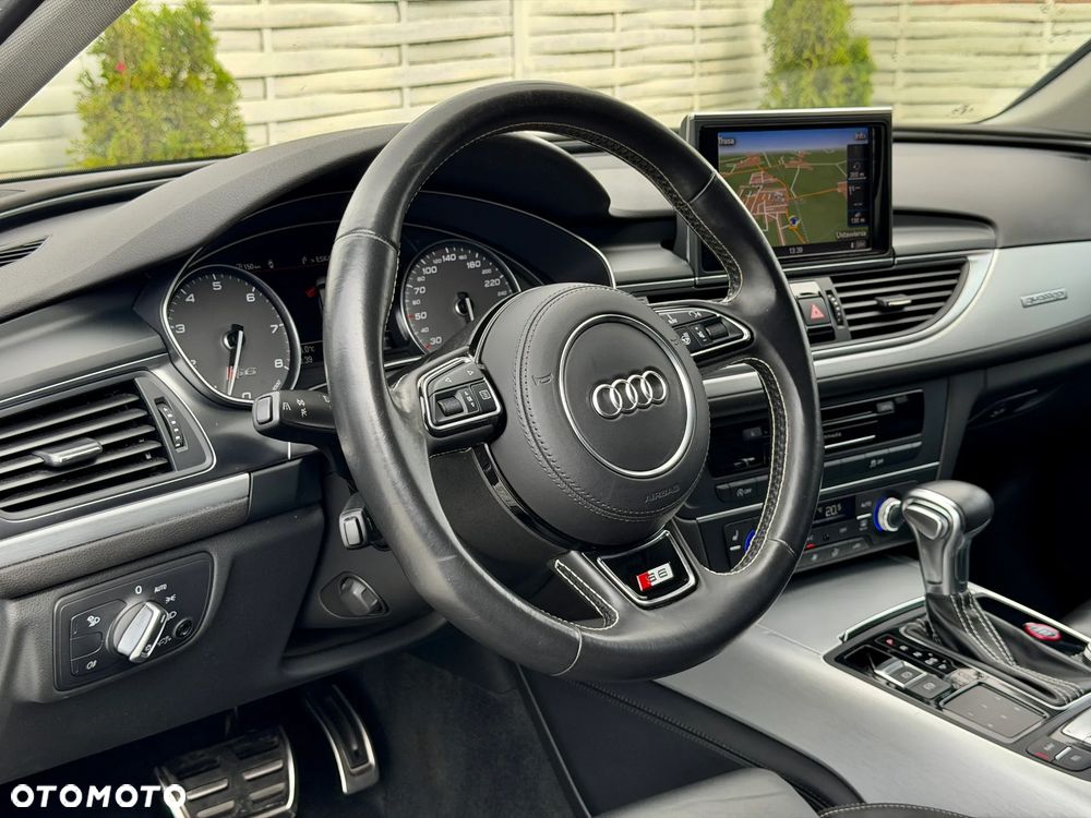 Audi S6 Avant Standard - 10