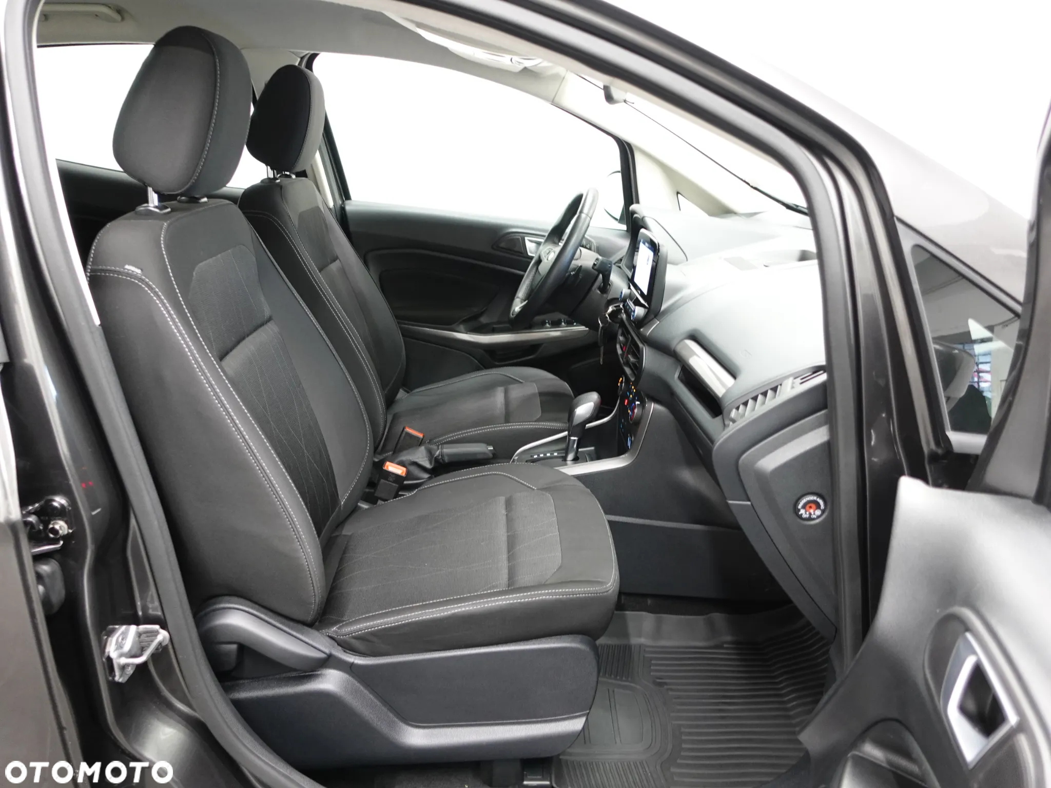 Ford EcoSport 1.0 EcoBoost TREND - 26
