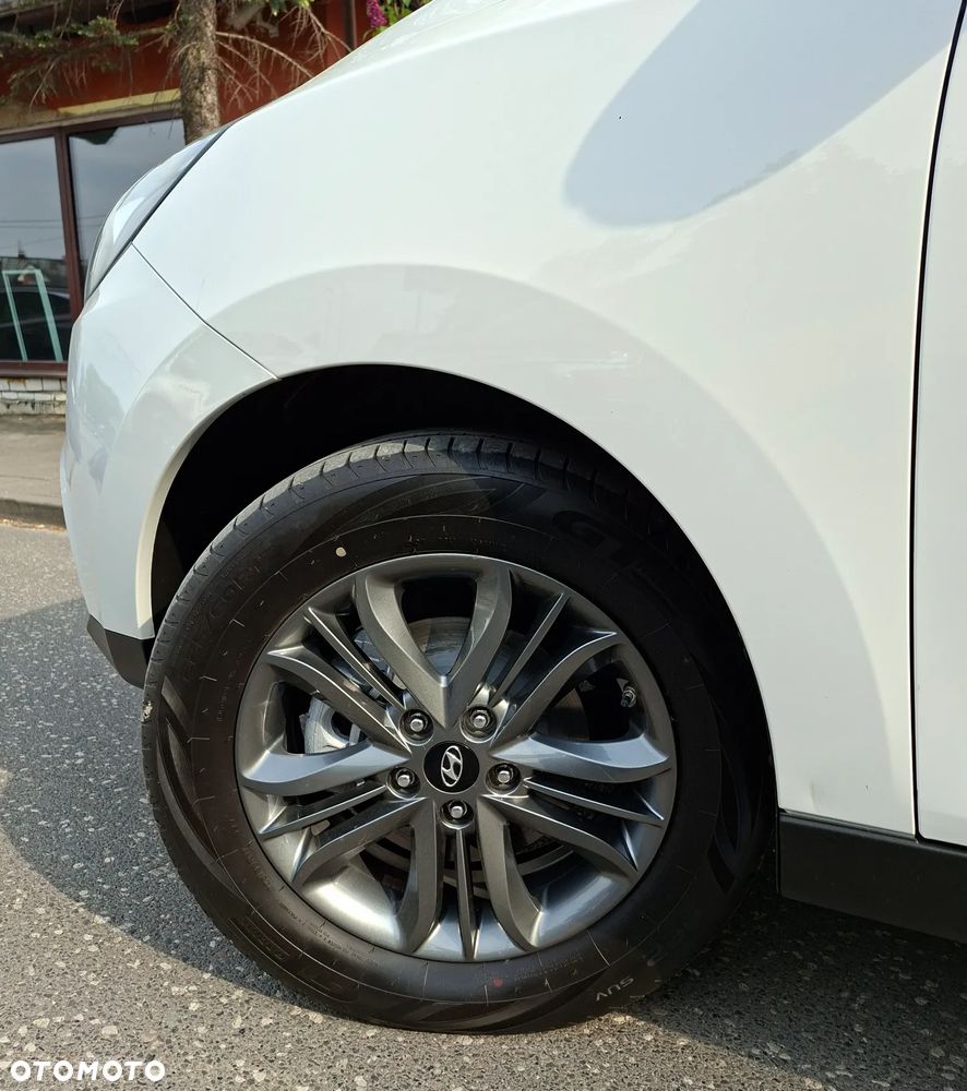 Hyundai ix35 1.6 2WD Fifa World Cup Edition - 32