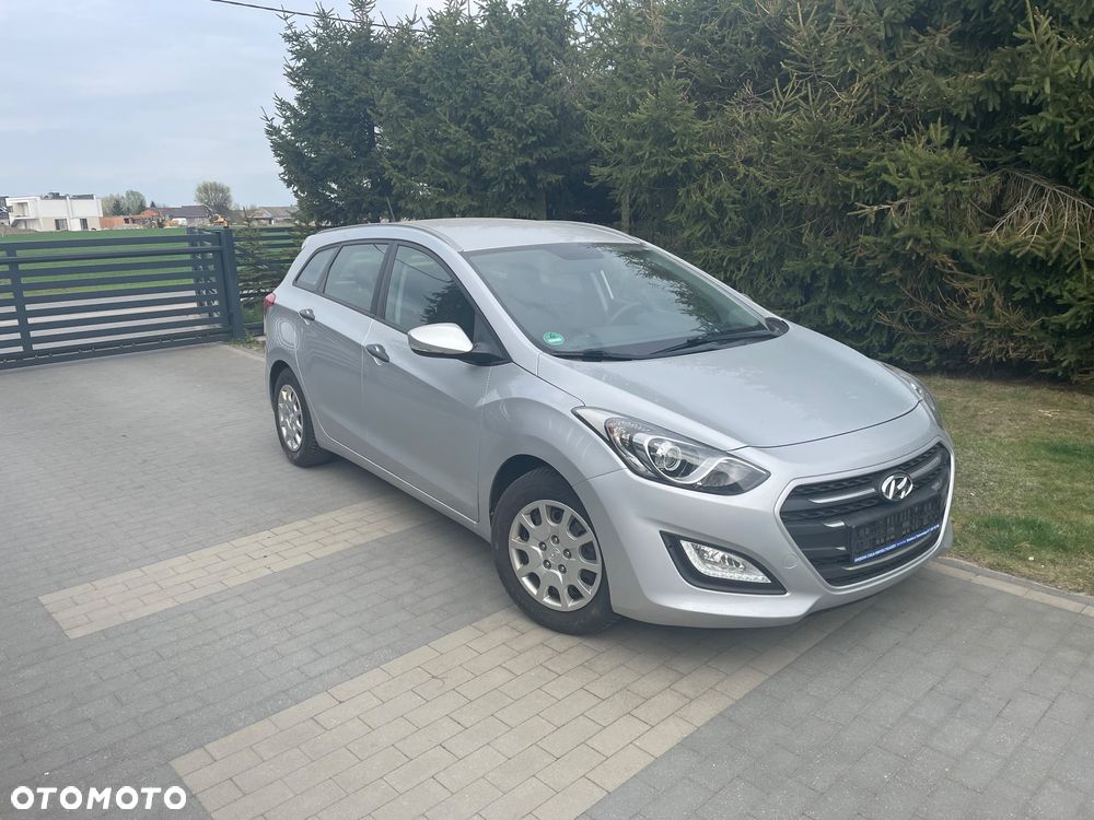 Hyundai i30 1.4 Premium - 4