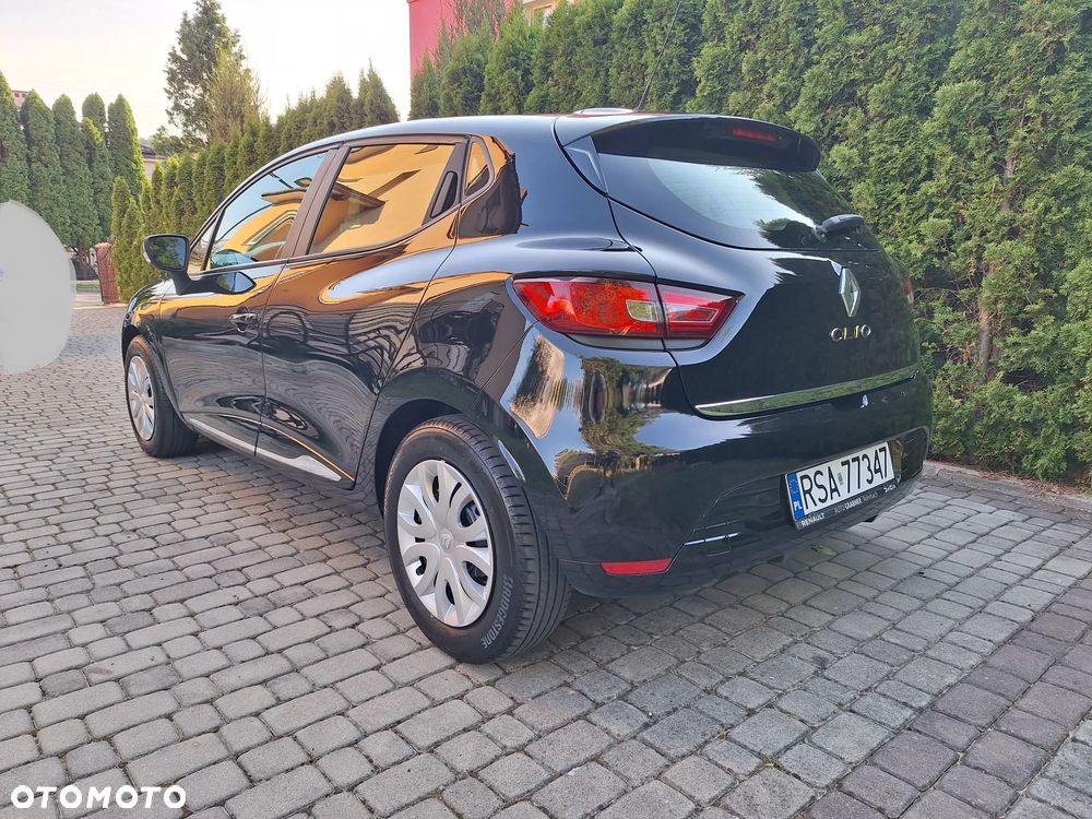 Renault Clio 1.2 16V 75 Start - 4
