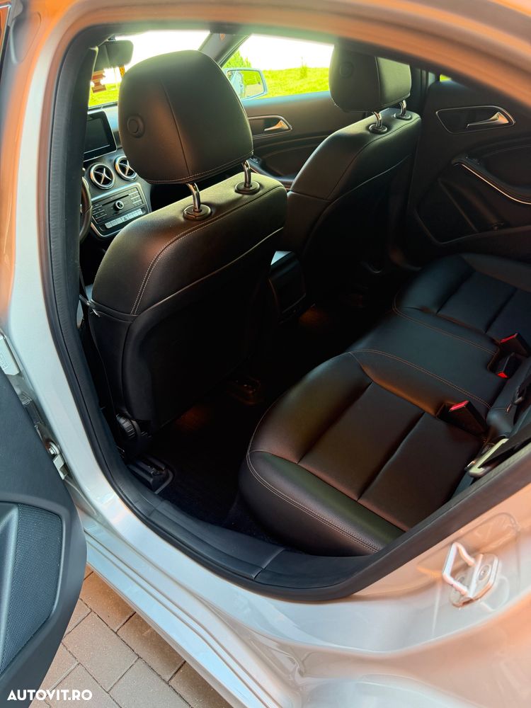 Mercedes-Benz A 200 7G-DCT - 34