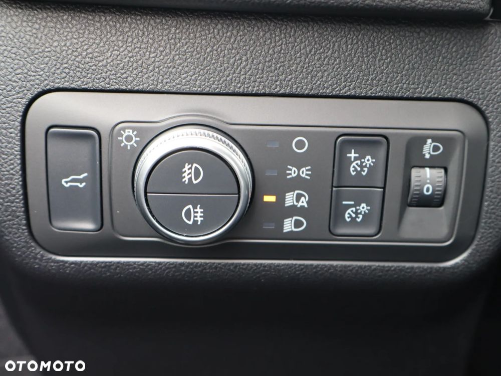Ford Kuga 2.5 FHEV FWD ST-Line X - 29