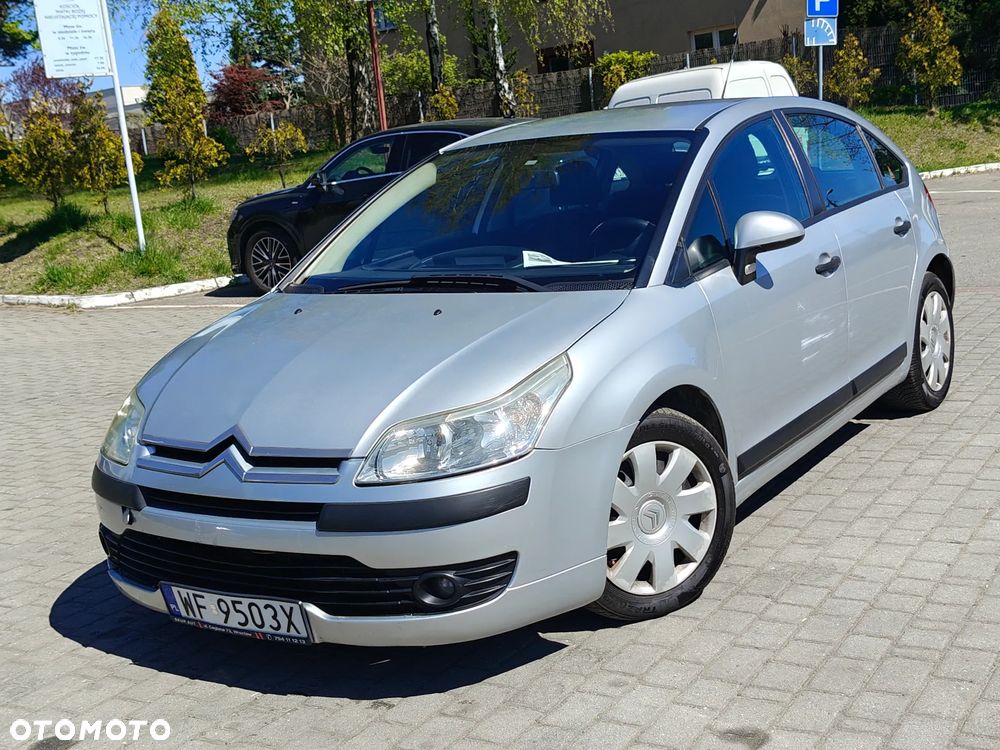 Citroën C4 1.4 16V Impress - 1