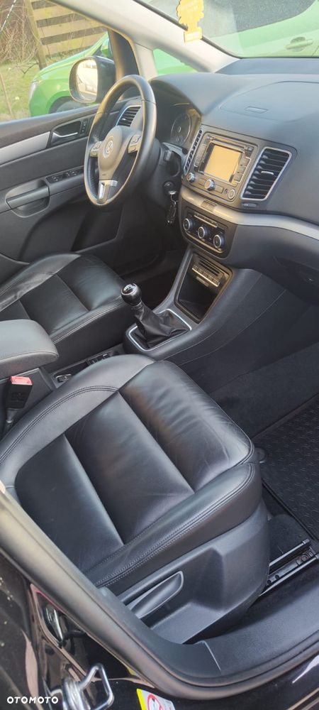 Volkswagen Sharan - 11