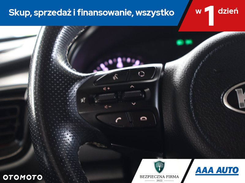 Kia Stonic - 17
