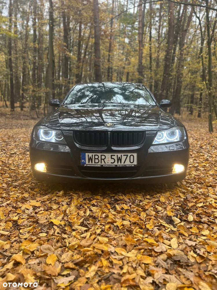 BMW 3 Series 2005 photo 4