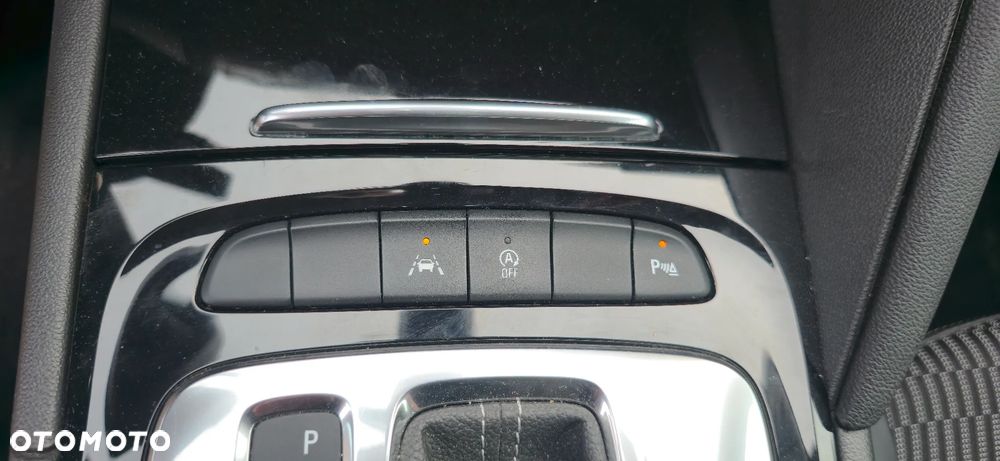 Opel Insignia - 17