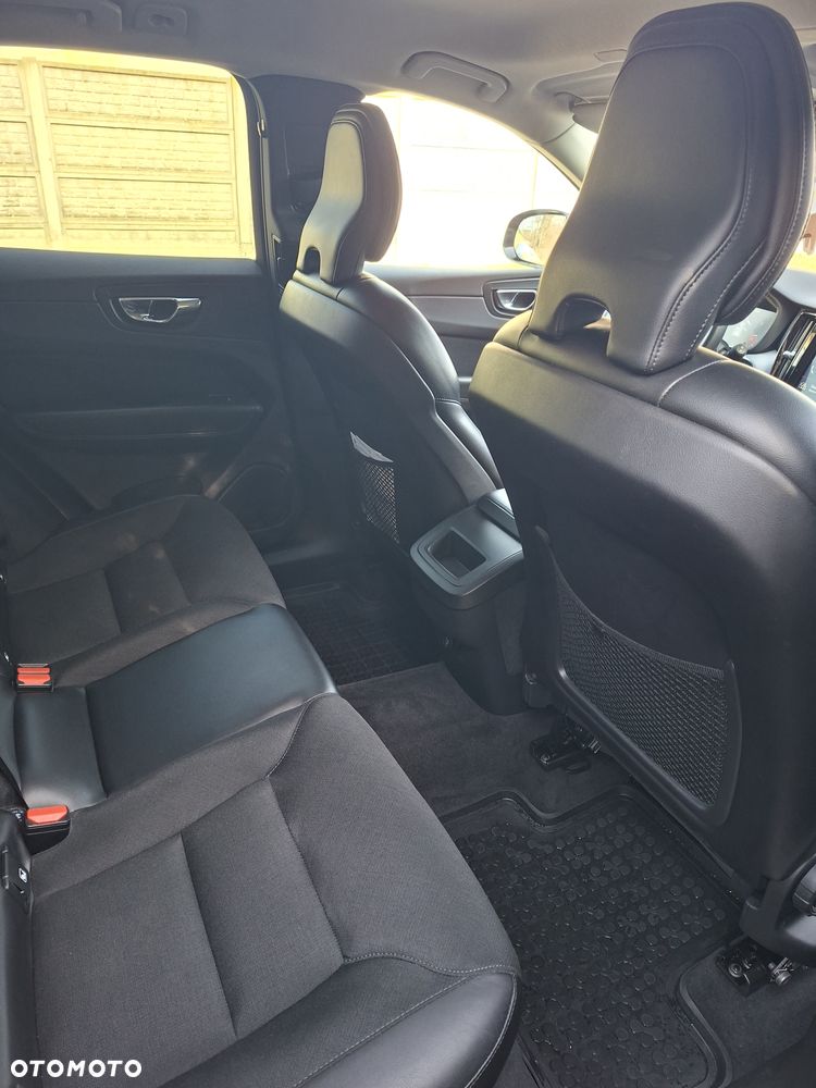 Volvo XC 60 D3 Momentum Pro - 13