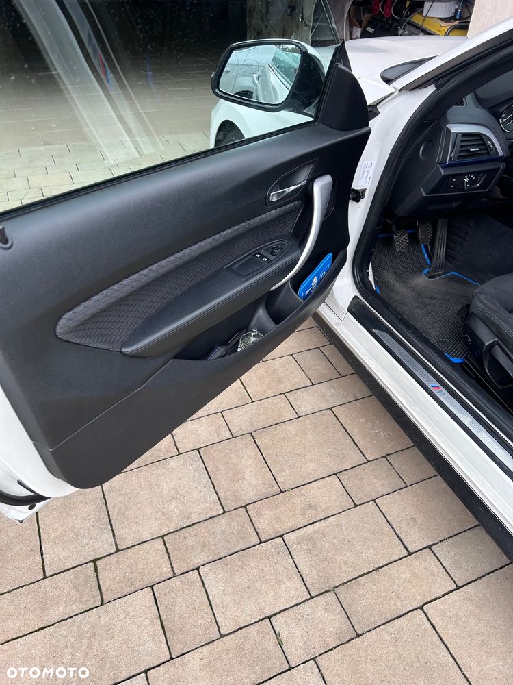 BMW Seria 2 220d - 15